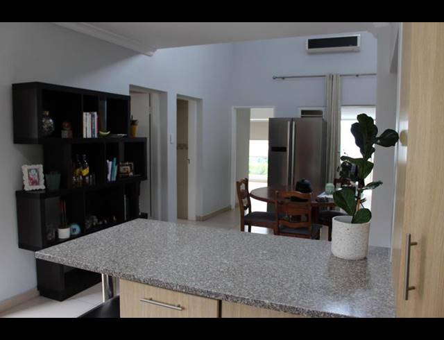 2 BEDROOM TOWNHOUSE FOR SALE IN BEDFORDVIEW